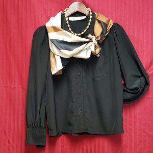 🍁Spring/Summer Black Long Sleeve Silky Feel Blouse.